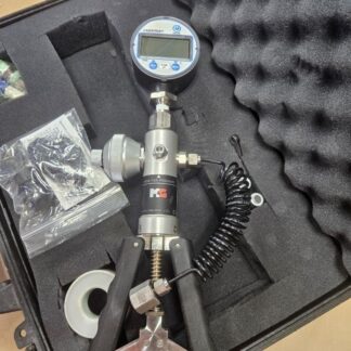 Ametek T-975 Pneumatic Hand Pump -27" Hg to 575 PSI Pelican 1470 Case - Used