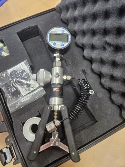 Ametek T-975 Pneumatic Hand Pump -27" Hg to 575 PSI Pelican 1470 Case - Used