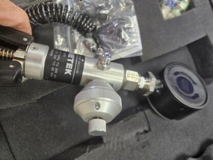 Ametek T-975 Pneumatic Hand Pump -27" Hg to 575 PSI Pelican 1470 Case - Used - Image 9