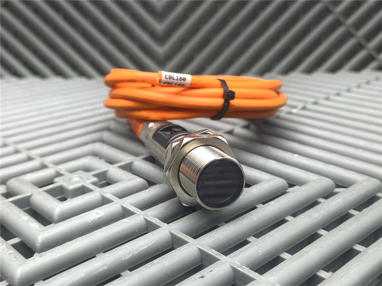 Banner M18-3VPDS-Q8 Photoelectric Sensor, Diffuse Reflective, 300mm, PNP, M18-3 - New other (see details) - Image 16