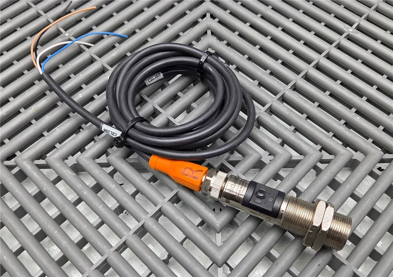 Banner M18-3VPDS-Q8 Photoelectric Sensor, Diffuse Reflective, 300mm, PNP, M18-3 - New other (see details) - Image 9