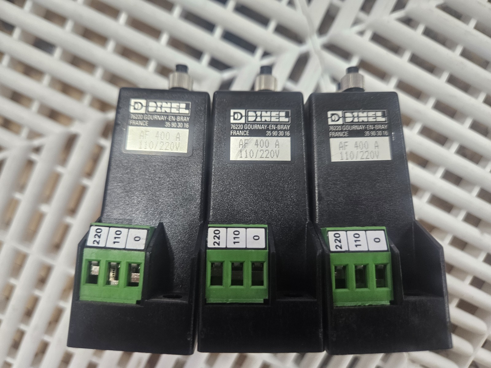 Dinel AF 400 A Fiber Optic Photoelectric Amplifier 110/220V Relay (Lot of 3) - Used - Image 3