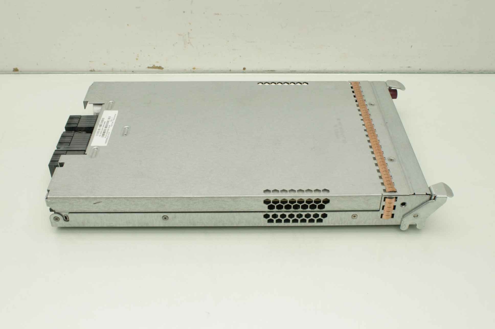 DotHil AssuredSAN 6Gb/s SAS Storage System Controller 81-00000067-02-05 - Used - Image 9