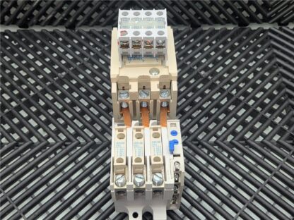 Eaton Cutler-Hammer CE15HN3 Motor Starter 600V 40 HP 120V Coil w/ Aux Contacts - Used - Image 7
