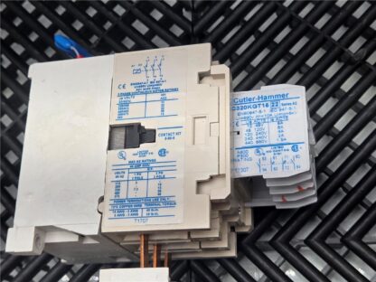 Eaton Cutler-Hammer CE15HN3 Motor Starter 600V 40 HP 120V Coil w/ Aux Contacts - Used - Image 9