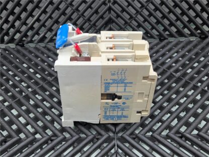 Eaton Cutler-Hammer CE15HN3 Motor Starter 600V AC, 44A, 40HP 120VAC Coil - Used - Image 14