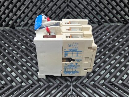 Eaton Cutler-Hammer CE15HN3 Motor Starter 600V AC, 44A, 40HP 120VAC Coil - Used - Image 7