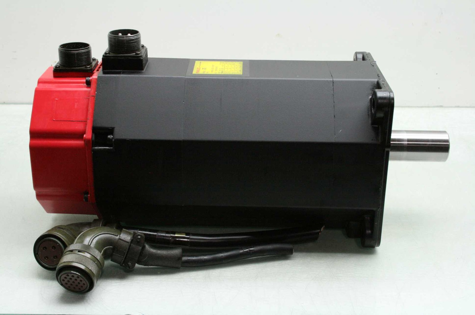 Fanuc Model 205 A06B-0502-B067 AC Servo Motor, 150V, 3 Phase, 8 Pole, 2000RPM - Used