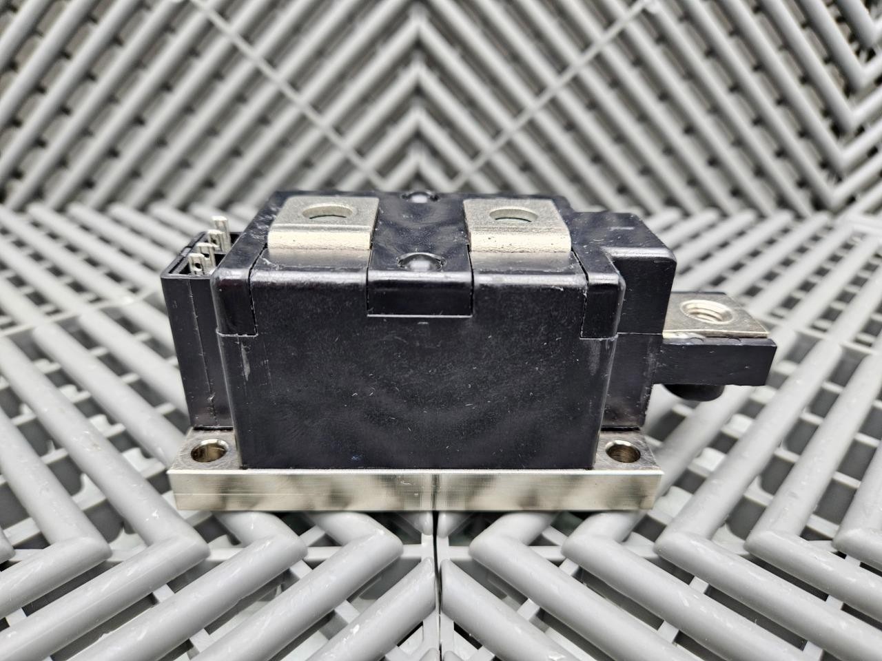 IXYS MCC 255-14 IO1 Thyristor Power Module - Used - Image 3