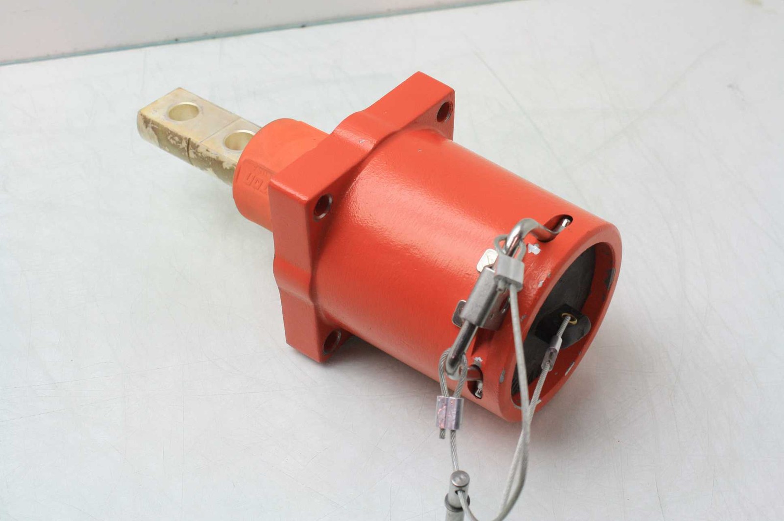 Leviton 49FR2-XO Rhino-Hide 49 Series High Current Receptacle Power Connector - Used - Image 4
