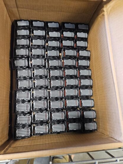 New Molex 64320-1311 Automotive Connector 48 Position 643201311 - New - Image 3
