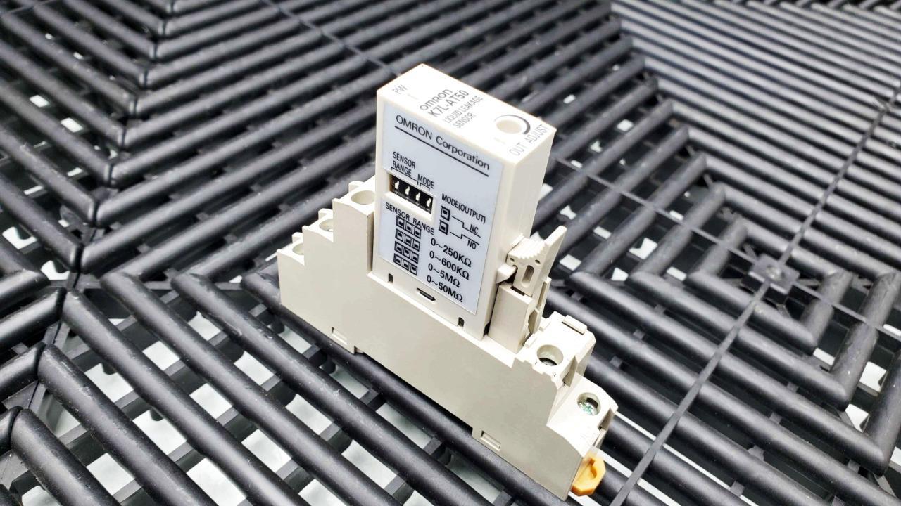 Omron K7L-AT50 Liquid Leakage Sensor Amplifier - Used - Image 6