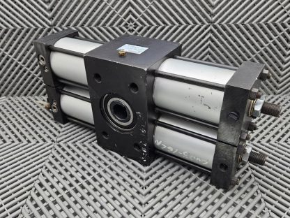 Parker PTR326-0903F-AA23-C Rotary Actuator 250psi 1-1/4" Bore - Used