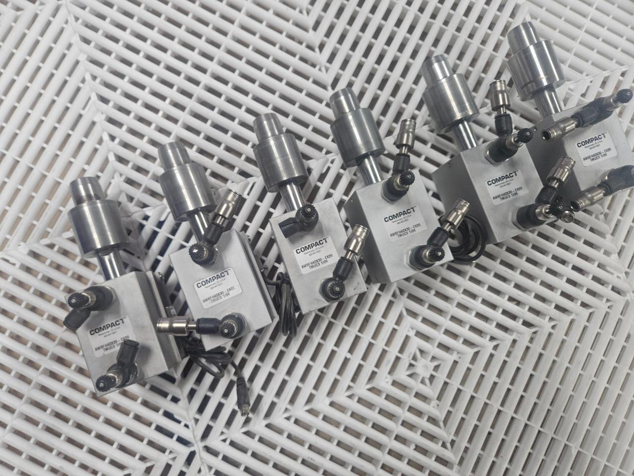 (Qty 6) Compact Air AWSFH40X30-EX20 Air Cylinder 40mm Bore x 30mm Stroke - Used - Image 14