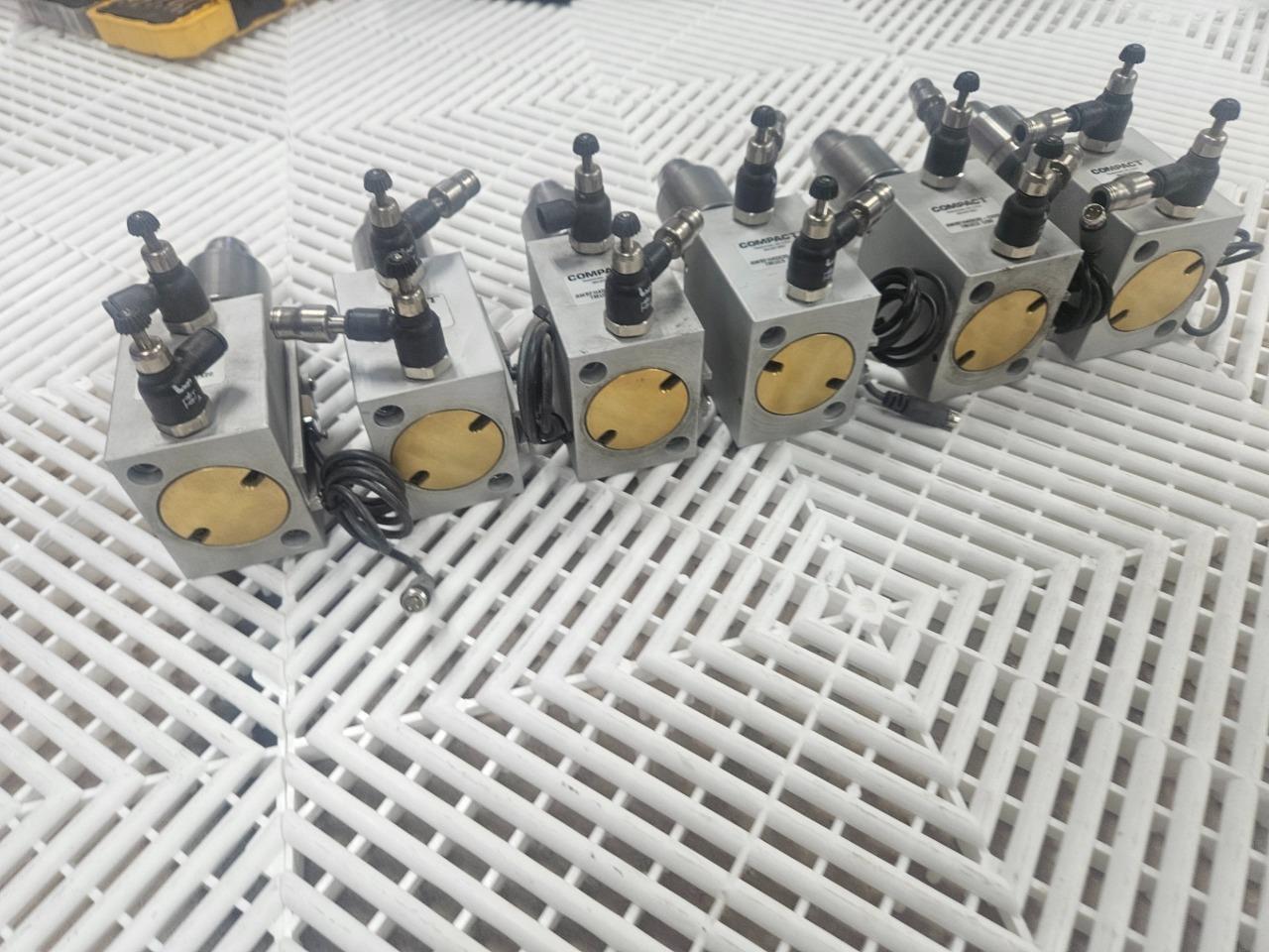 (Qty 6) Compact Air AWSFH40X30-EX20 Air Cylinder 40mm Bore x 30mm Stroke - Used - Image 19