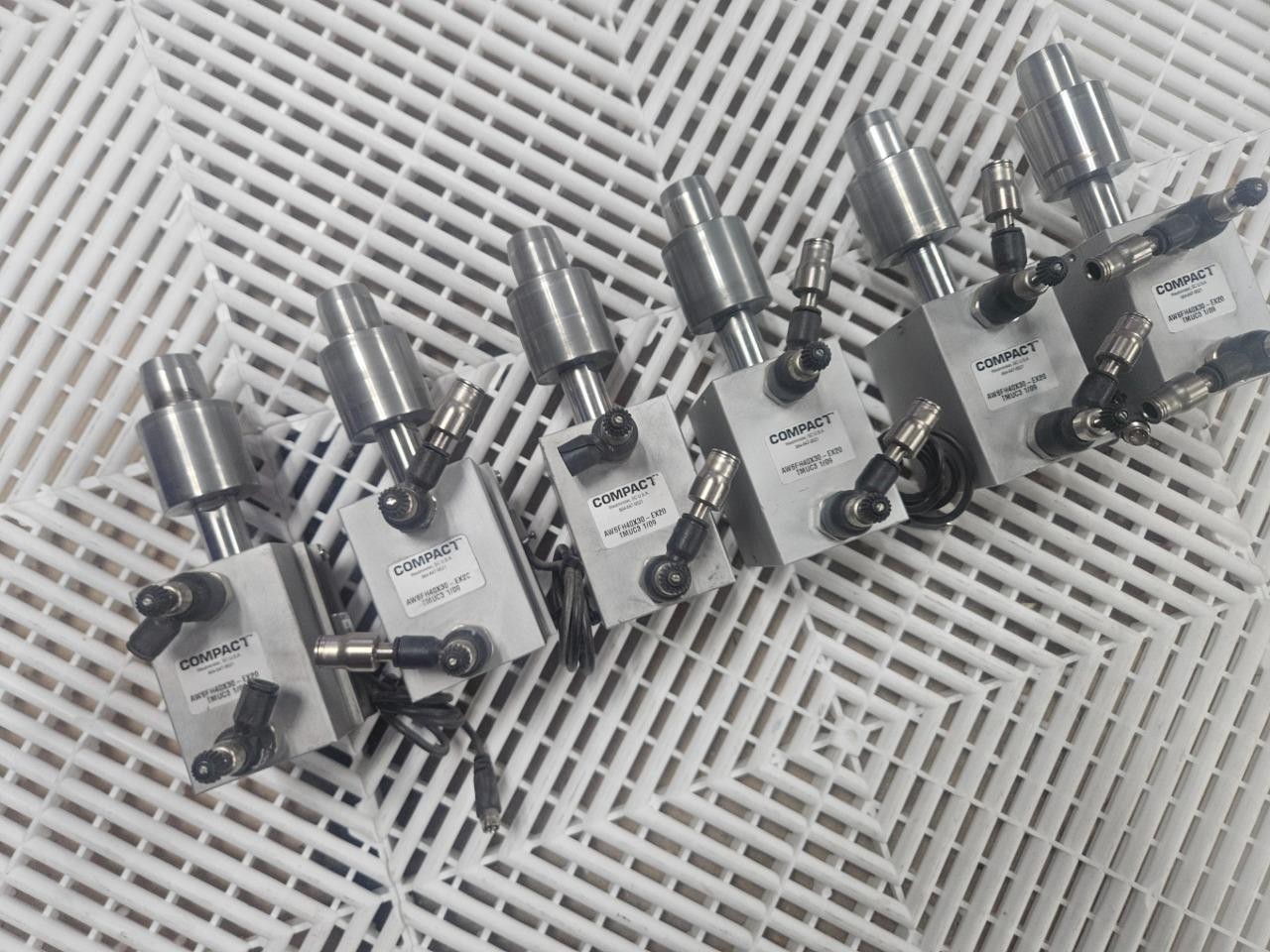 (Qty 6) Compact Air AWSFH40X30-EX20 Air Cylinder 40mm Bore x 30mm Stroke - Used - Image 4