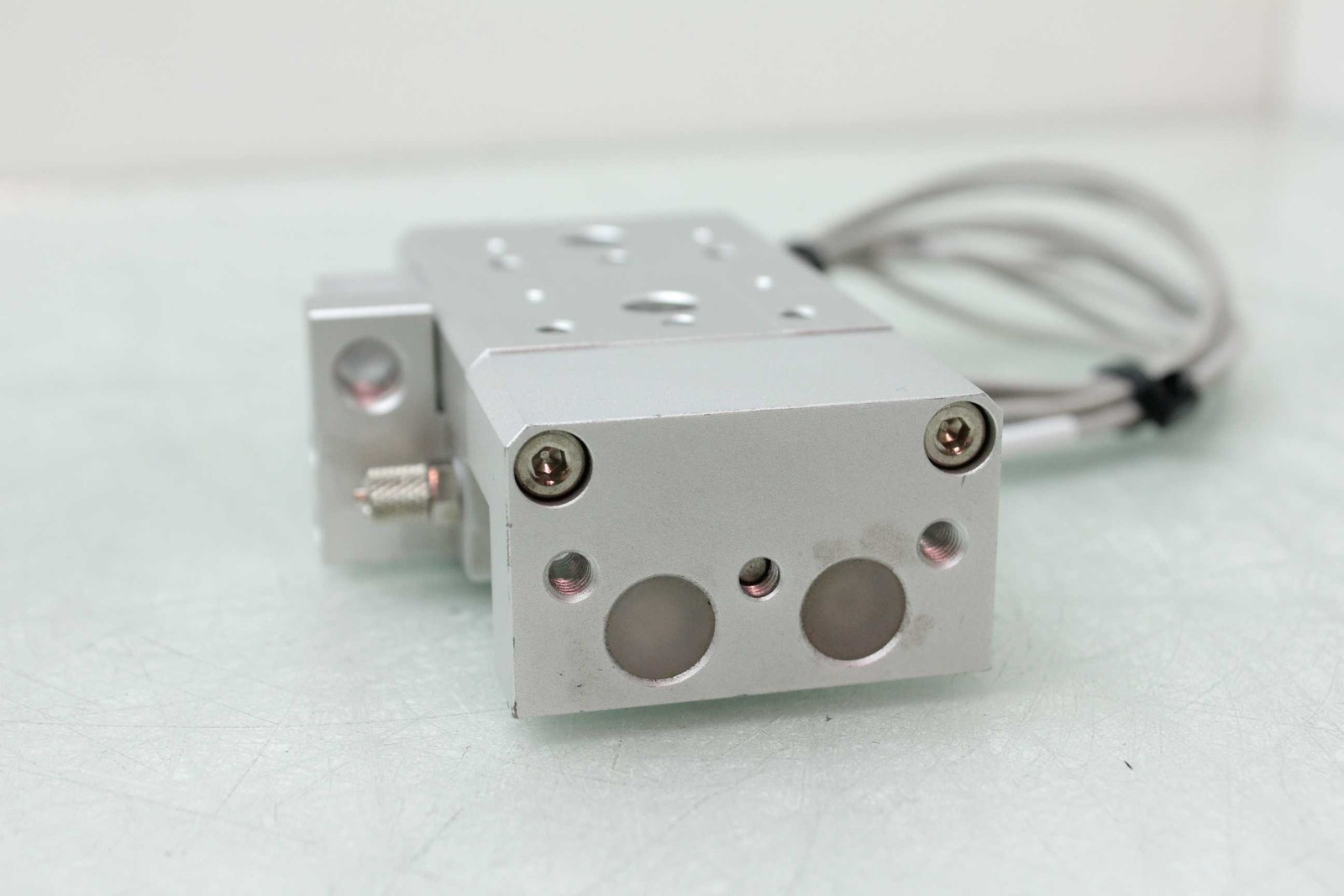 SMC 13-MXS12-20AS Pneumatic Guided Air Slide Table 12mm Bore x 20mm Stroke - Used - Image 5