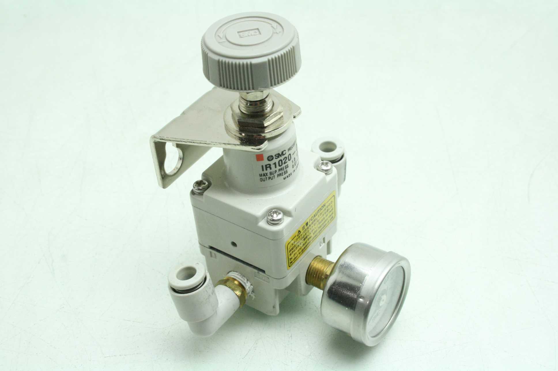 precision modular SMC IR2020-02BG regulator 