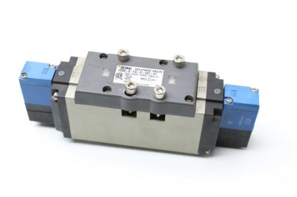 SMC VSS-8-FG-D-3EZ-V1 Solenoid Valve / 24V Coil / 142 PSI  - Used - Image 18