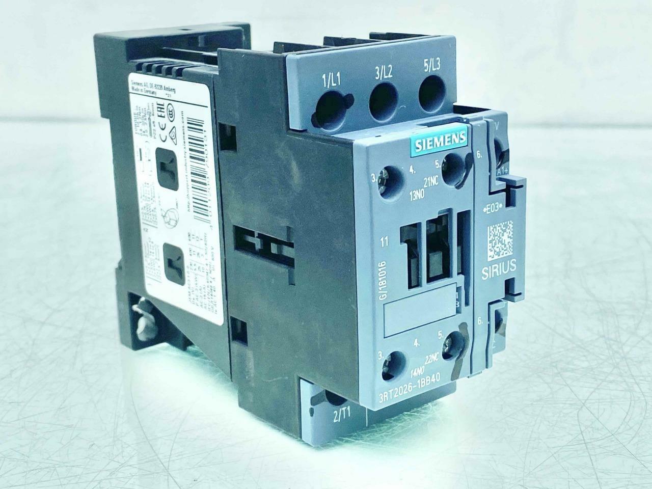 Siemens 3RT2026-1BB40 Contactor 24DC 3-Phase 400 VAC 1 NO 1 NC - Used