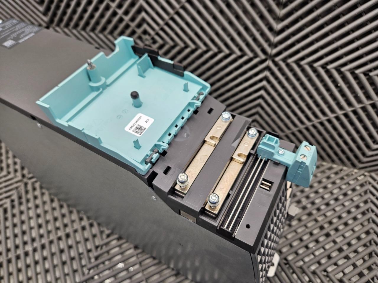 Siemens 6SL3130-6TE21-6AA4 Sinamics Smart Line Module 16kW, Missing Fan Cover - Used - Image 3