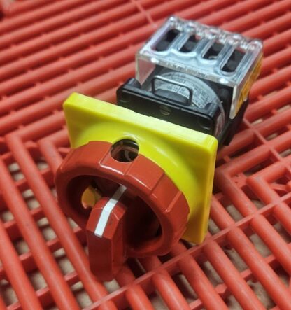 Square D 9003 Type K2 Rotary Disconnect Switch 20A / 660V with KCD1Y Handle - Used - Image 11