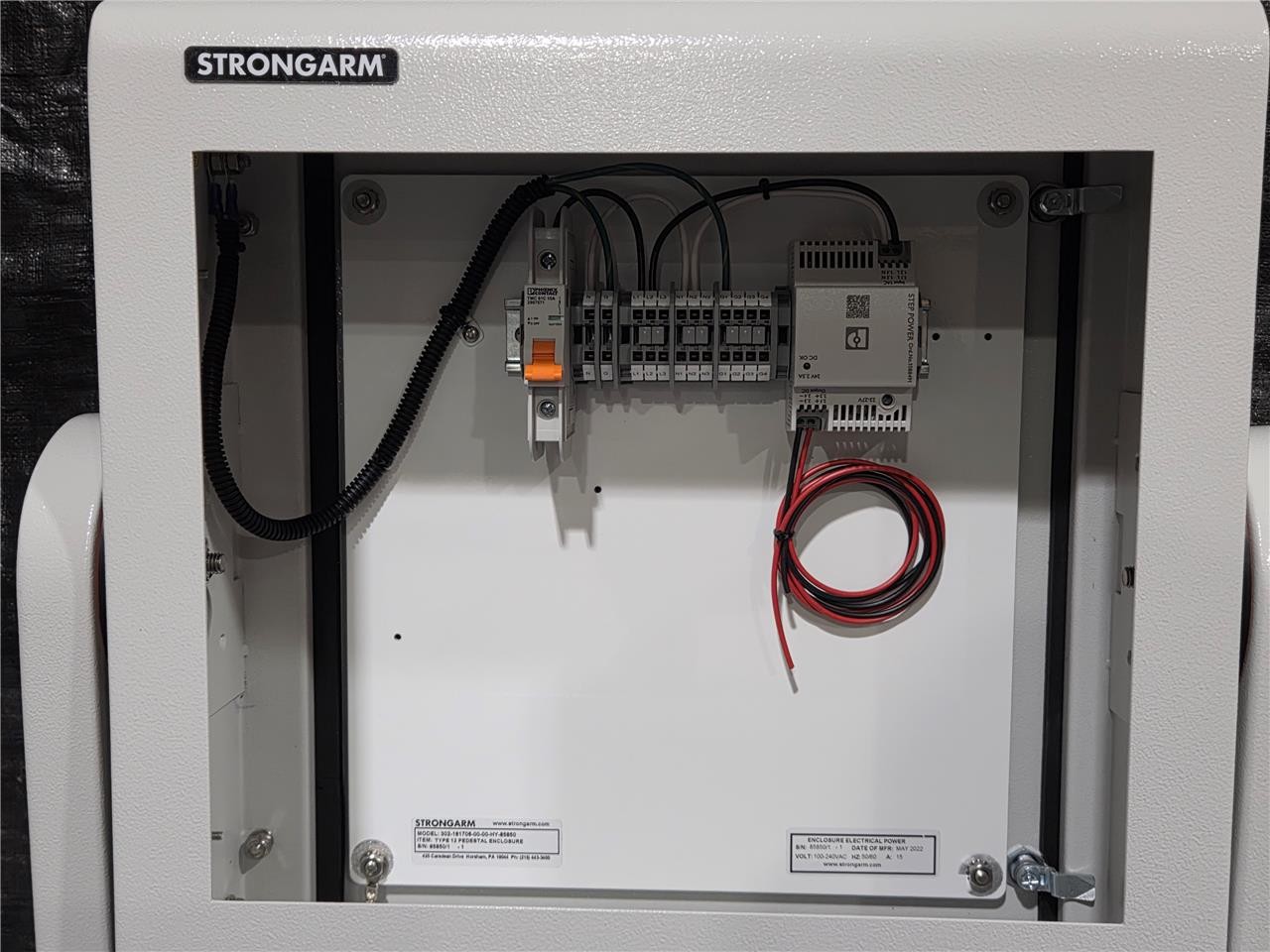Strongarm 302-181706 Pedestal 15" Swivel / Tilt HMI Enclosure Nema 12 - New other (see details) - Image 7
