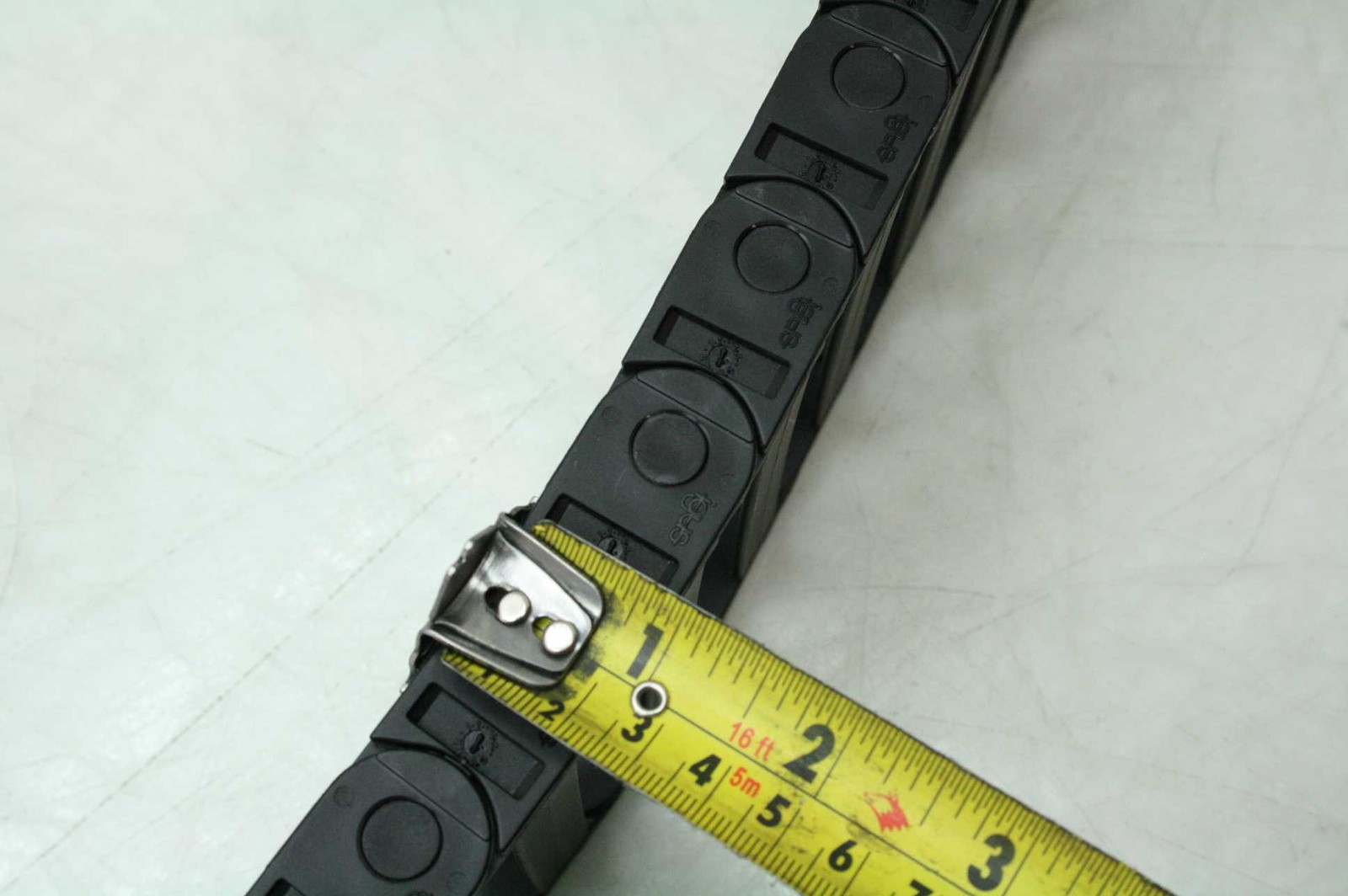 2 Igus 10.6.075 Cable Chains 3.70" x 1" Outer / 75mm Bending Radius / 22"L - Used - Image 15