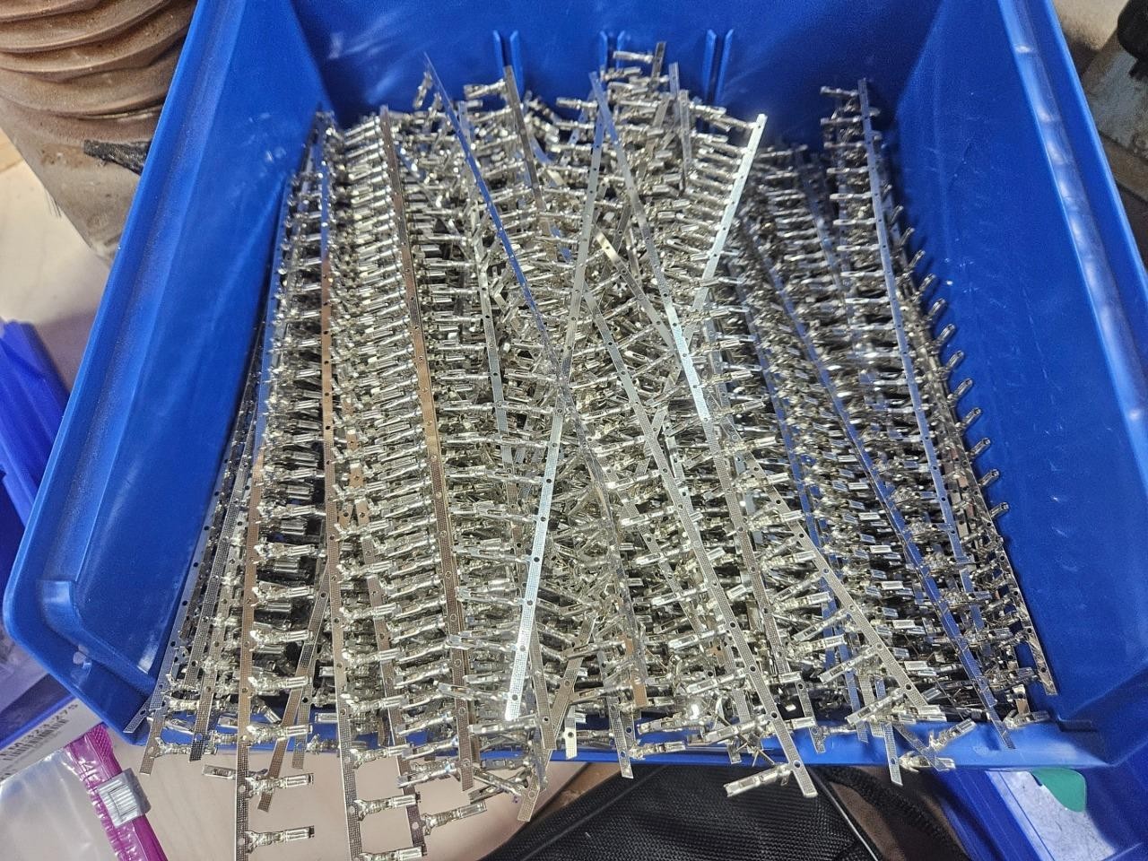 (20) New TE Connectivity CT 173631-1 Multi-Lock Female Contacts 16-20 AWG - New - Image 4