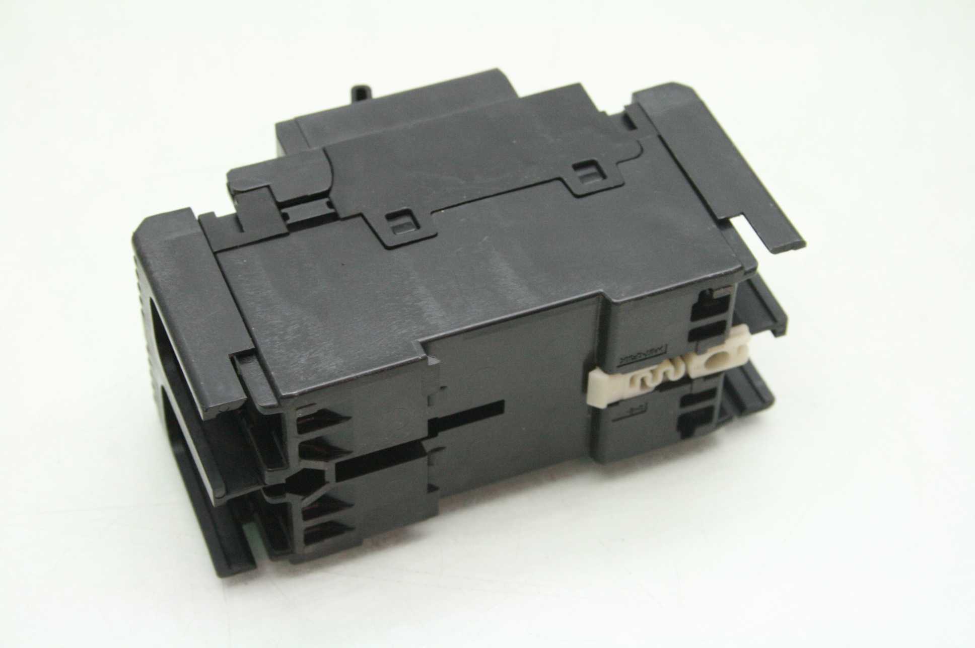 3 Fuji Electric EA32AC-BB2AEAC-005 Industrial Circuit Breaker 5 Amp 2 Pole - Used - Image 11