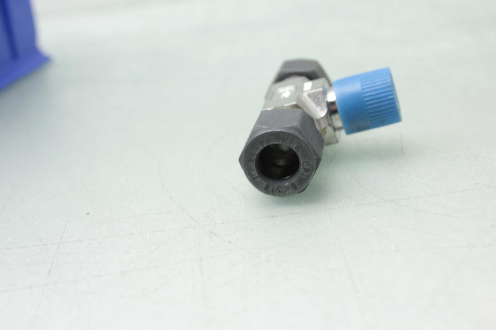 (3) New Parker 6-4 SBZ-SS CPI Branch Tee 1/4" MNPT x 3/8" Tube - New - Image 5