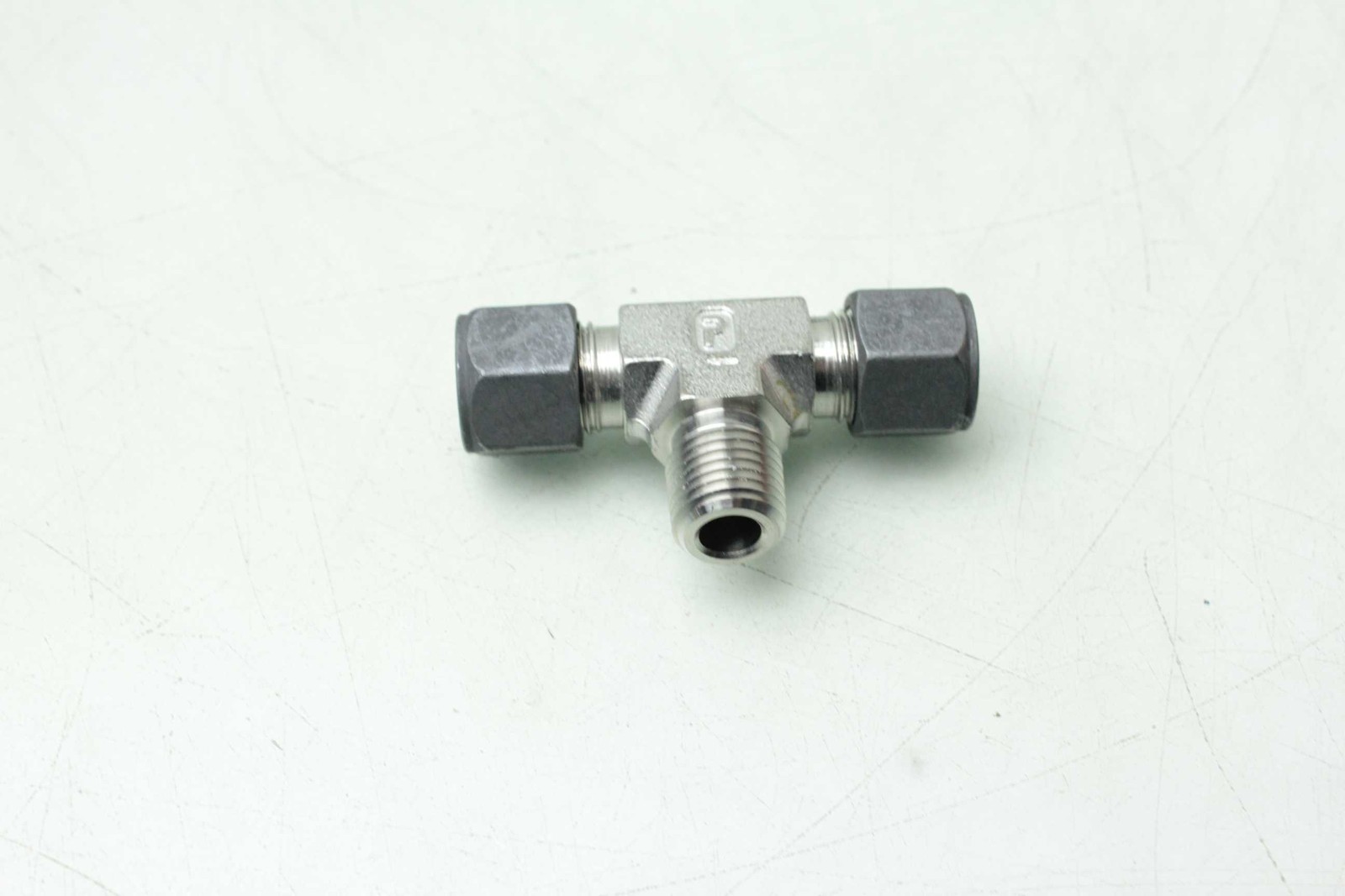 (3) New Parker 6-4 SBZ-SS CPI Branch Tee 1/4" MNPT x 3/8" Tube - New - Image 7