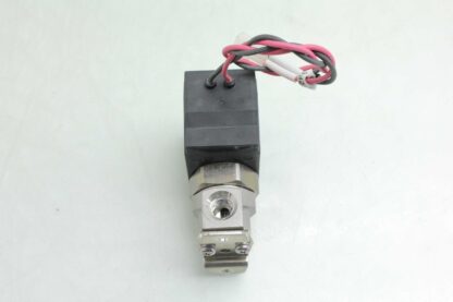 CKD HVB512-8-5-2CSB Vacuum Solenoid Valve / 4.5mm Orifice / 1/4" Rc Port 24V DC - Used - Image 6