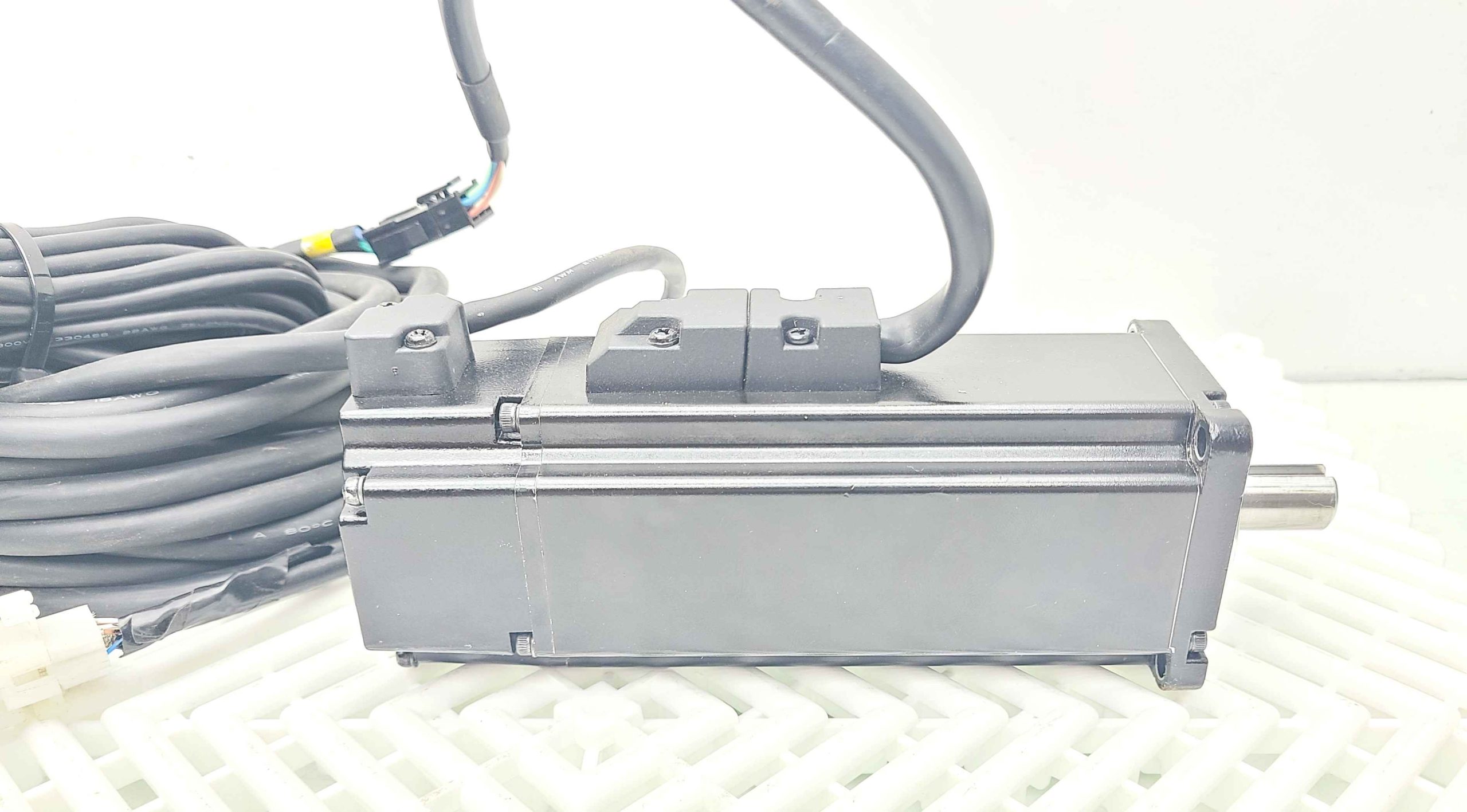 Delta Electronics AC Servo Motor ECMA-C20604SS w/ Servo Drive ASD-B2-0421-B - Used - Image 15