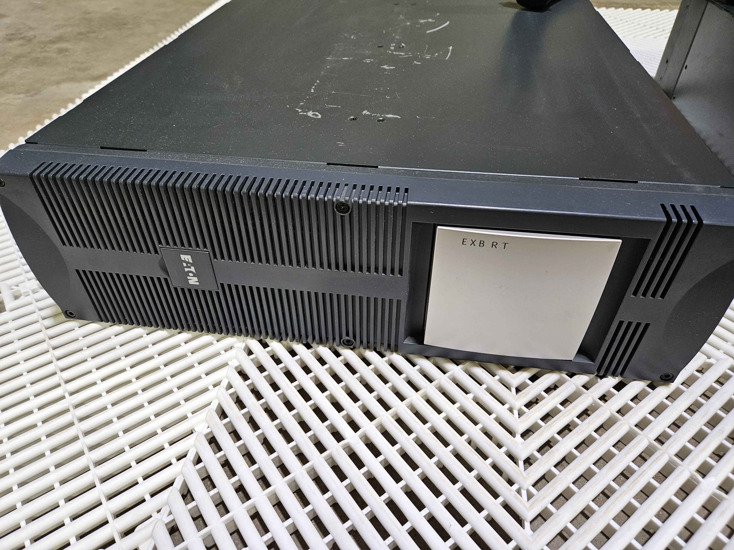 Eaton EX-RT-11 Power Module 86116 w/ Eaton EX-RT-EXB-11-EP0 Battery Module - Used - Image 29