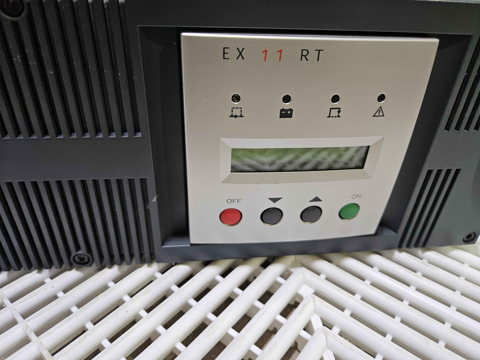 Eaton EX-RT-11 Power Module 86116 w/ Eaton EX-RT-EXB-11-EP0 Battery Module - Used - Image 4