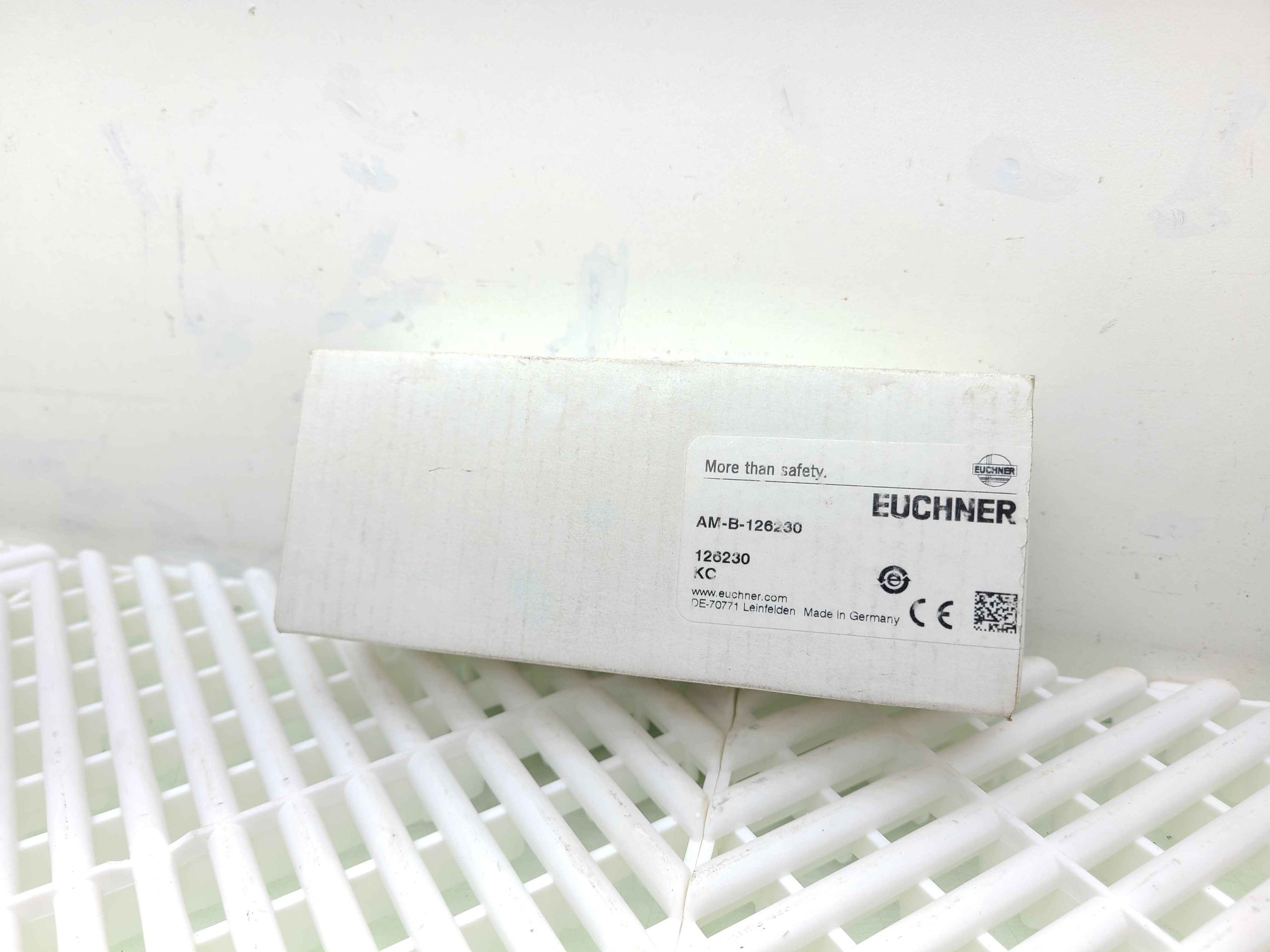 Euchner AM-B-126230 Mounting Bracket - New other (see details) - Image 7