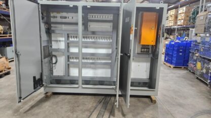 Hoffman A90XM3EW24FTCLPG 3 Door Disconnect Electrical Enclosure 480V / 400A - New other (see details) - Image 4