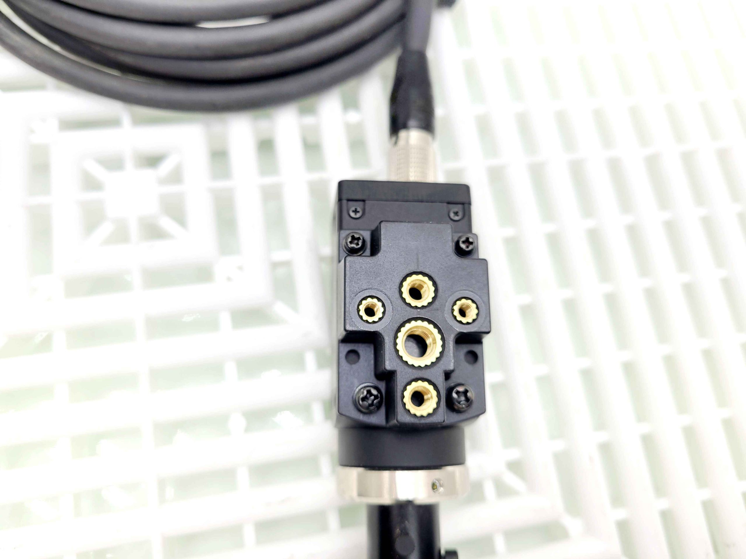 Keyence CV-5502 Console w/ Keyence CV-H200M Camera w/ Lens CA-LM4 and Filter - Used - Image 26