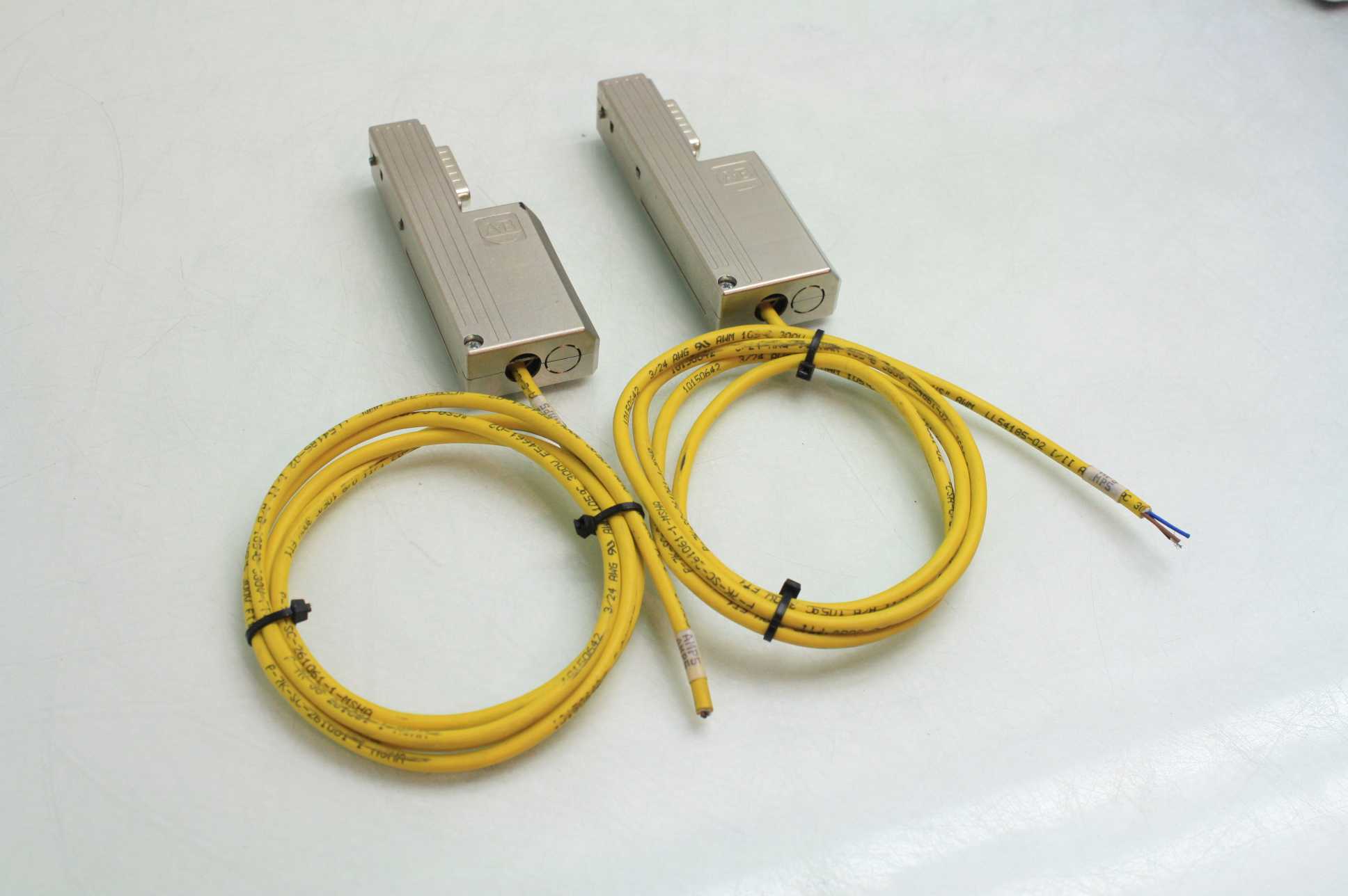 Lot of 2 Allen Bradley 2090-K6CK Male Servo Drive Feedback Connectors - Used - Image 20
