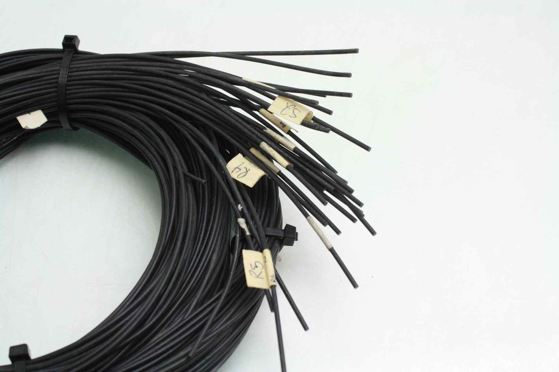 Lot of 45 Assorted Omron E32-TC200 Channel Fiber Optic Sensor Cables - Used - Image 10
