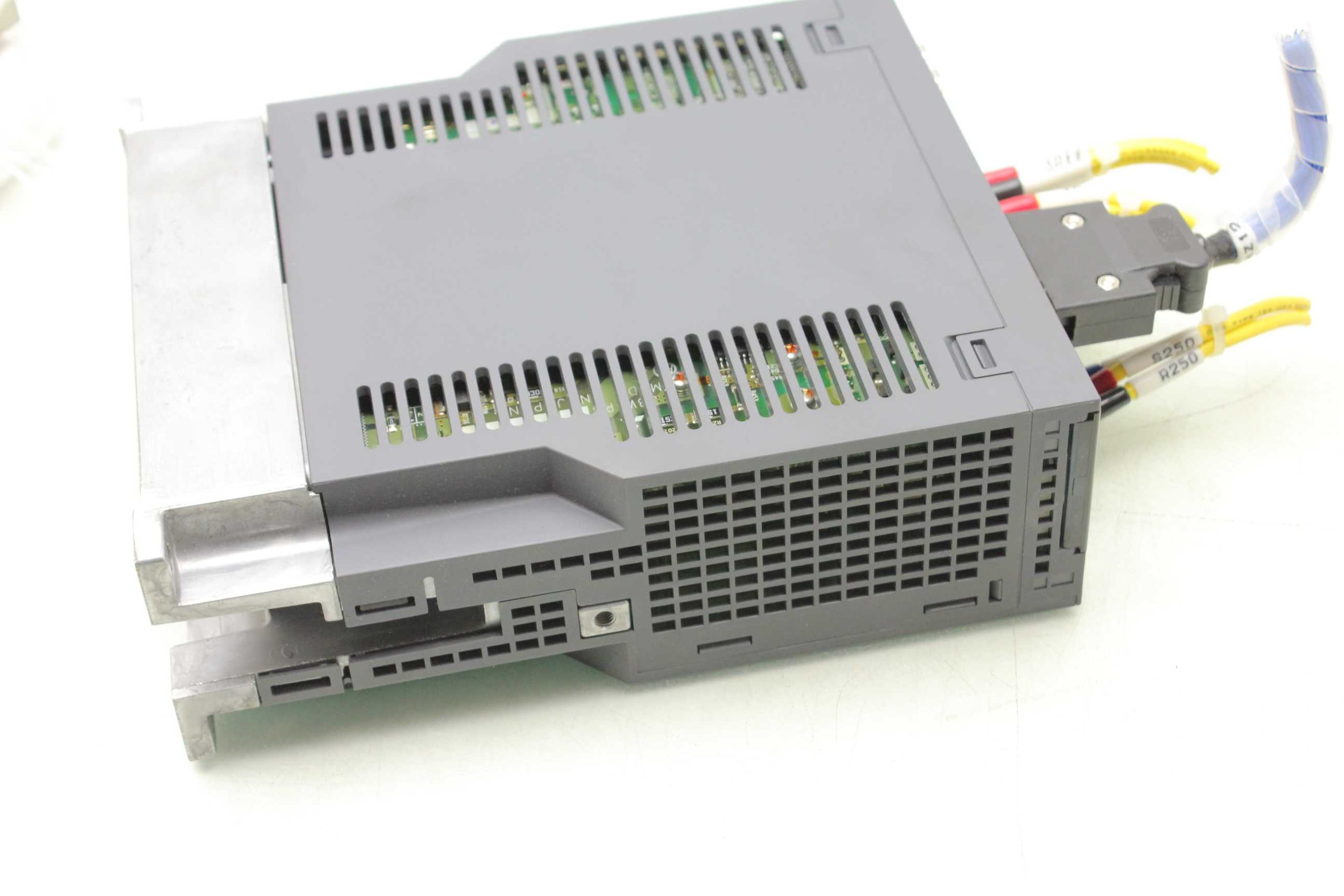 Mitsubishi MR-J3W-22B Servo Drive with LM-LP Magnetic Linear Motor 430mm Track - Used - Image 15