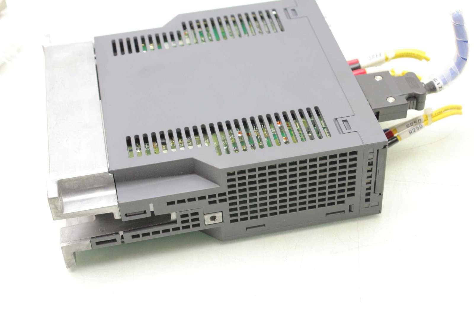 Mitsubishi MR-J3W-22B Servo Drive with LM-LP Magnetic Linear Motor 430mm Track - Used - Image 7