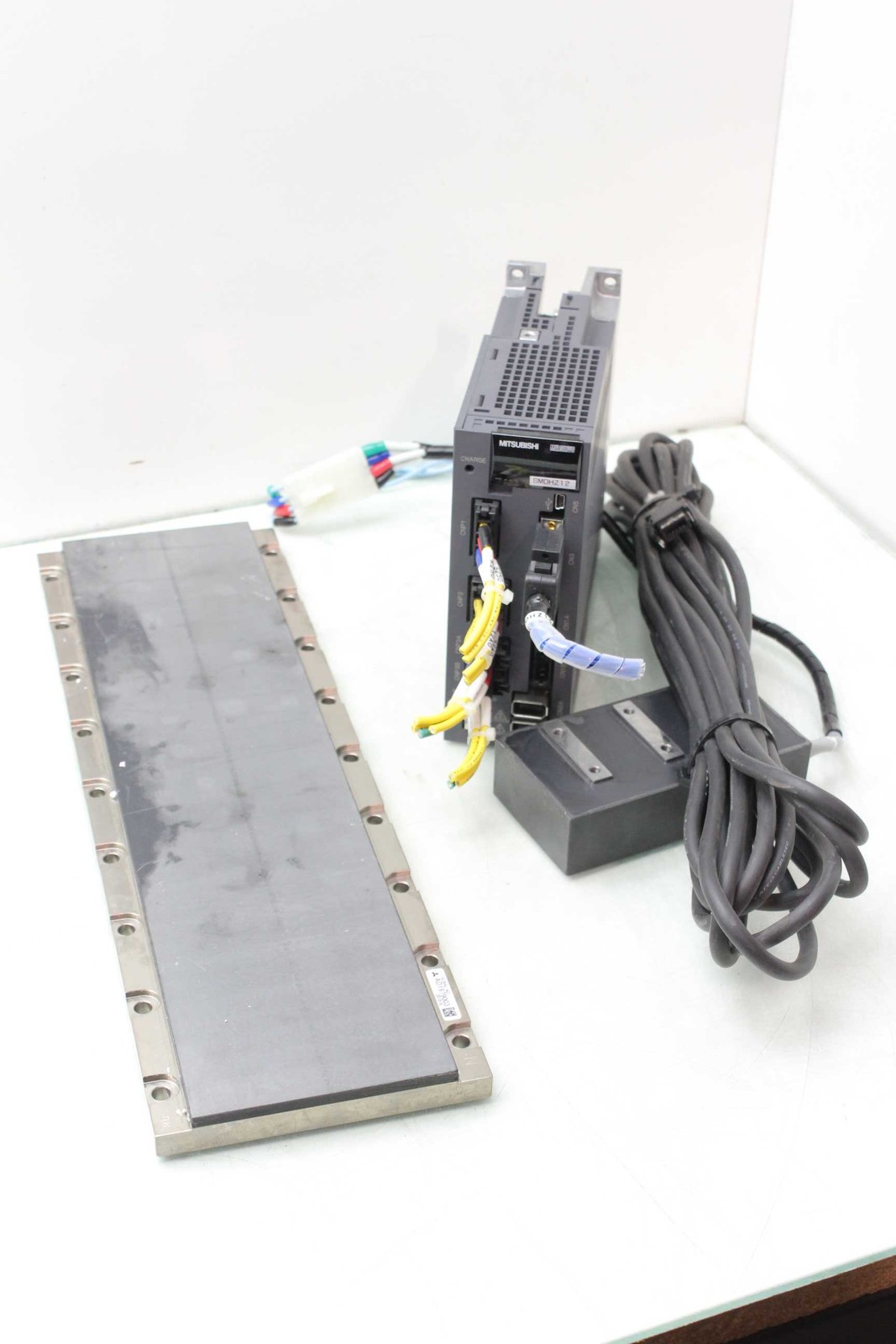 Mitsubishi MR-J3W-22B Servo Drive with LM-LP Magnetic Linear Motor 430mm Track - Used