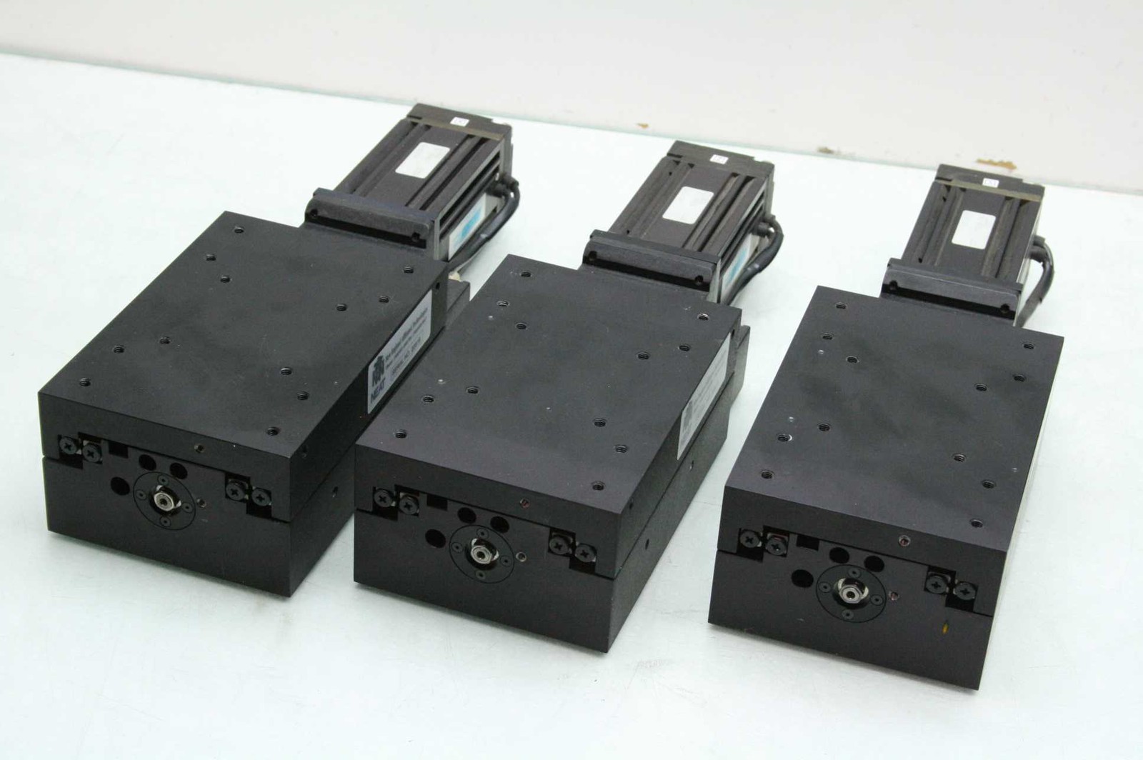 NEAT 704 Brushless Servo Drive Cross Roller Linear Actuators Anti-Backlash Screw - Used - Image 13