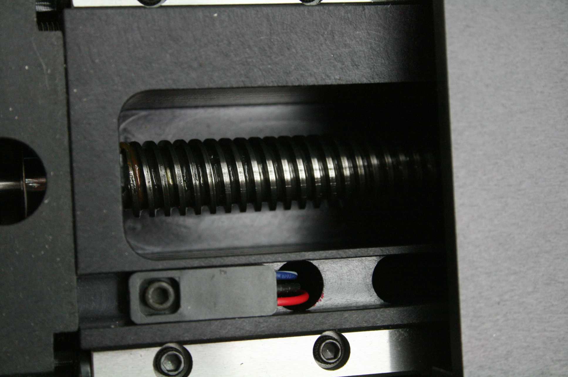 NEAT 704 Brushless Servo Drive Cross Roller Linear Actuators Anti-Backlash Screw - Used - Image 23