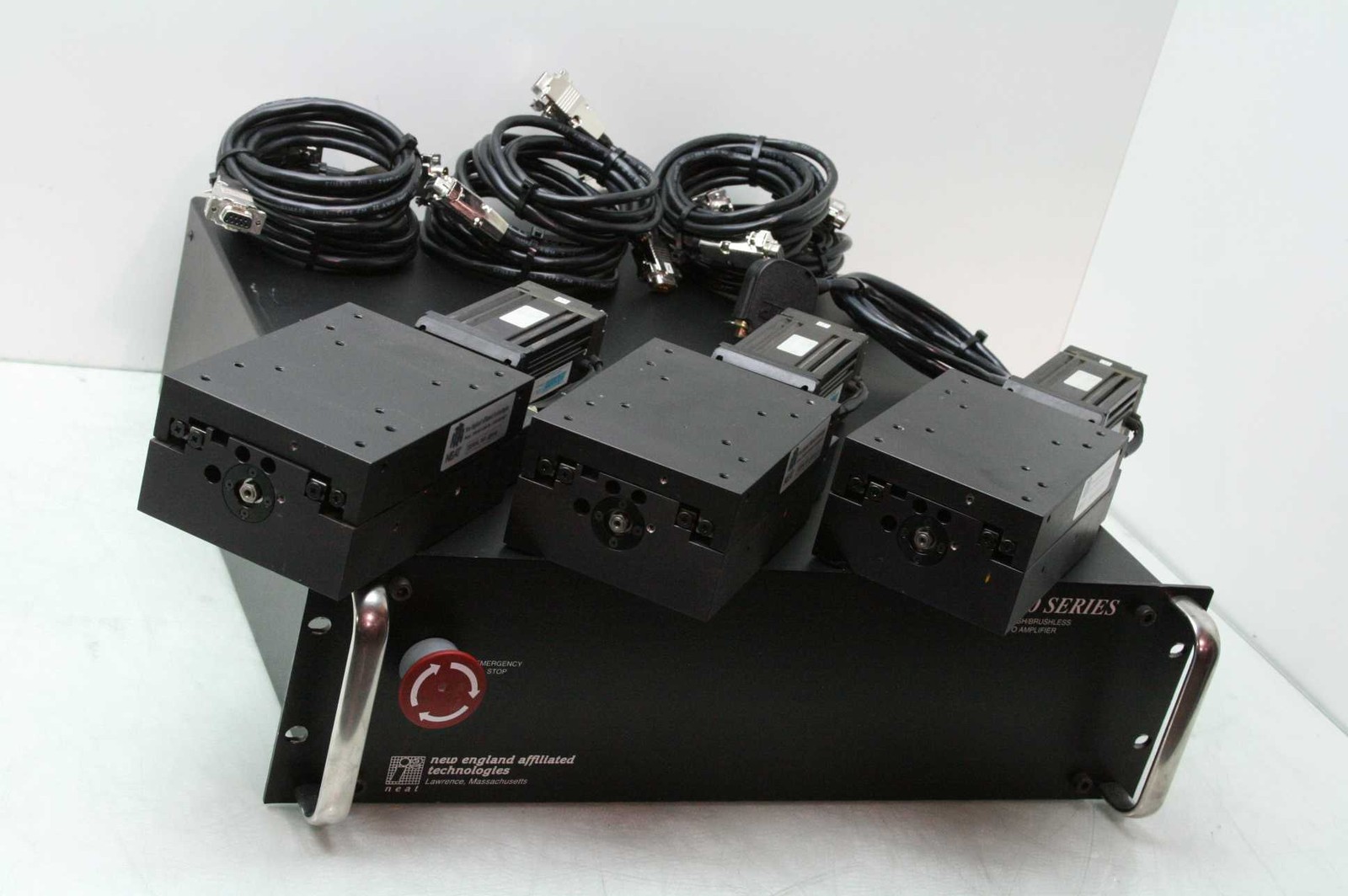 NEAT 704 Brushless Servo Drive Cross Roller Linear Actuators Anti-Backlash Screw - Used