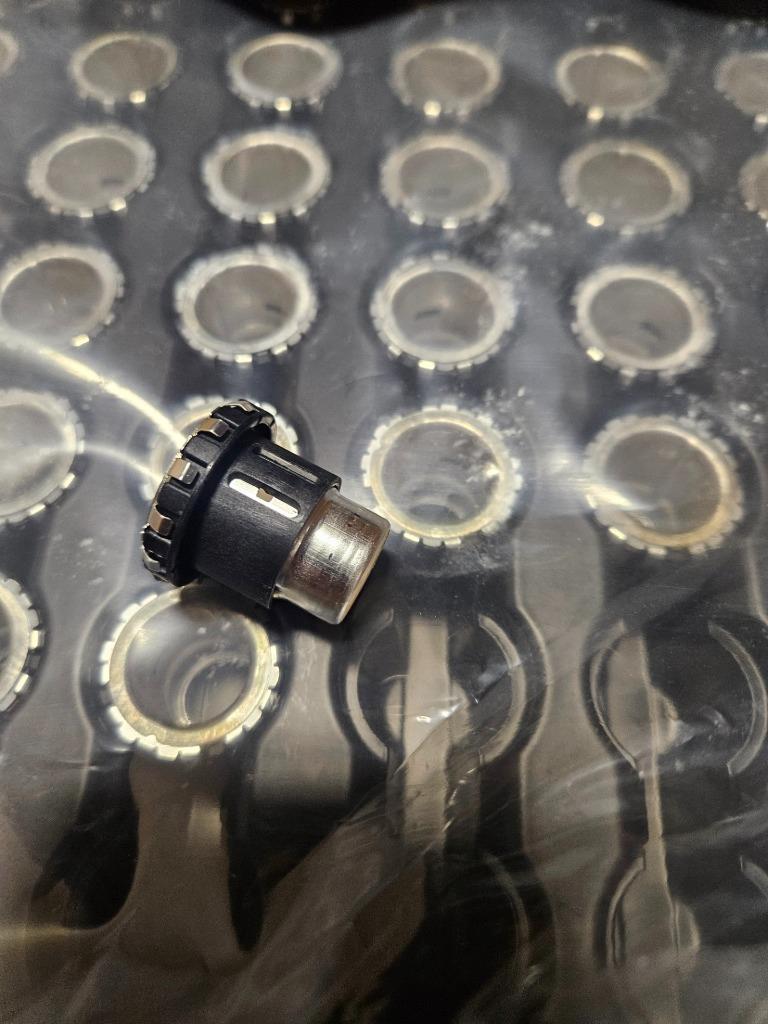 New Box of 504 Aptiv / Delphi 35197711 Asm Term Ferrule - New - Image 9