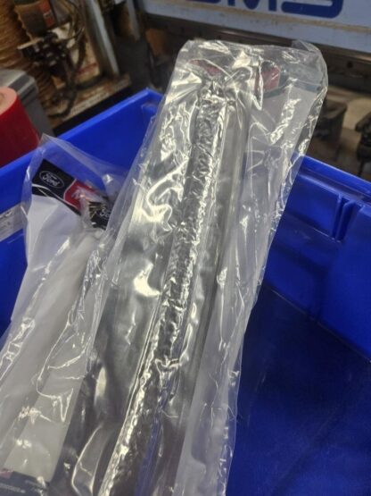New Ford Motorcraft YF-38070 A/C Receiver Air Dryer CK4Z-19C836-A - New - Image 4