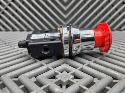 Norgren 03042822 Emergency Stop Valve, 2-10 Bar - Used - Image 4